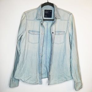 American Eagle Denim Shirt Vintage Wash Light LG